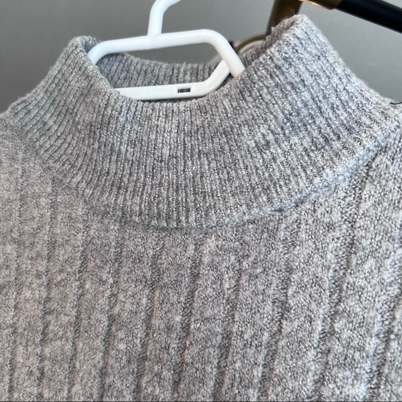 ASOS Y.A.S highneck brushed rib jumper in grey. Size S - Picture 4 of 5